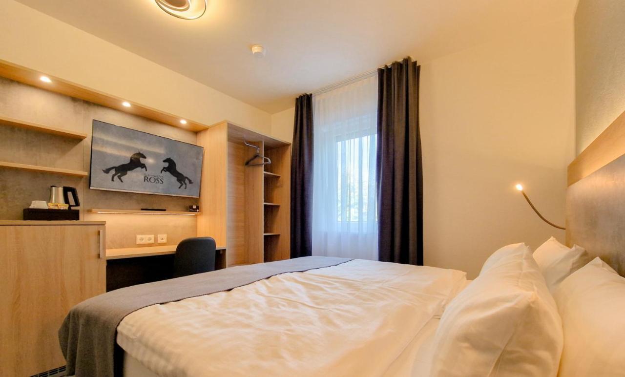 Hotel Schwarzes Ross Ganderkesee Eksteriør billede